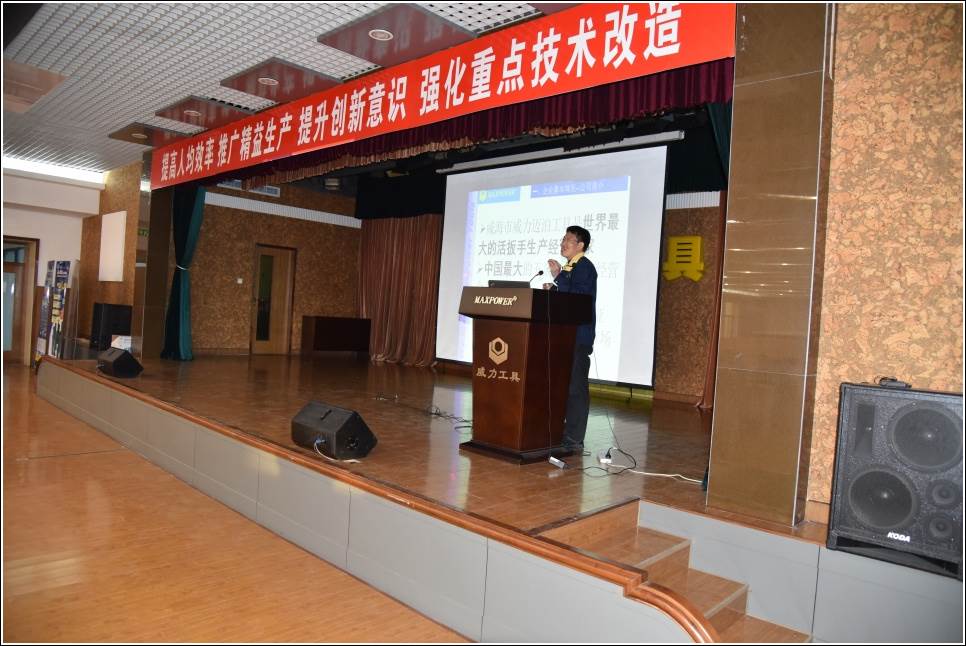 新疆考察团莅临j9九游会平台集团参观(图7)