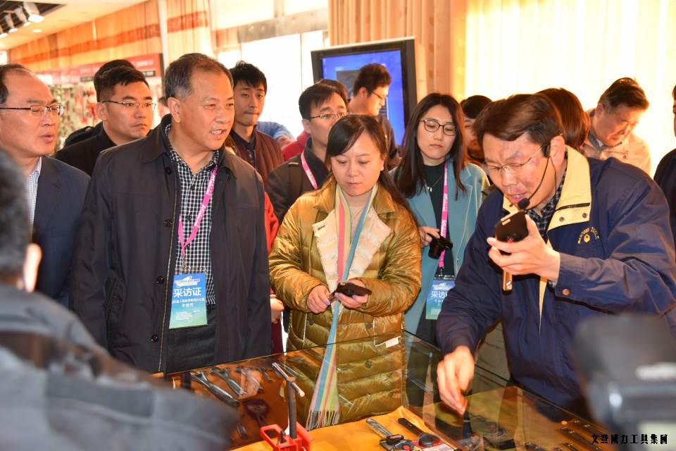 “工匠精神 山东制造”全媒体采访团莅临j9九游会平台工具