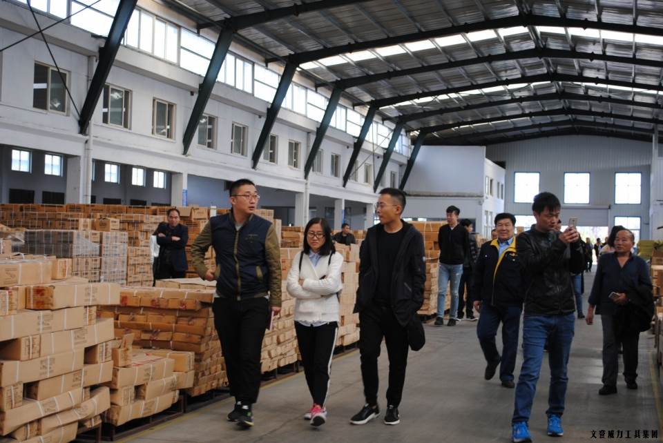 “精诚合作，共创辉煌”j9九游会平台工具第六届全国优秀经销商大会圆满落幕(图27)