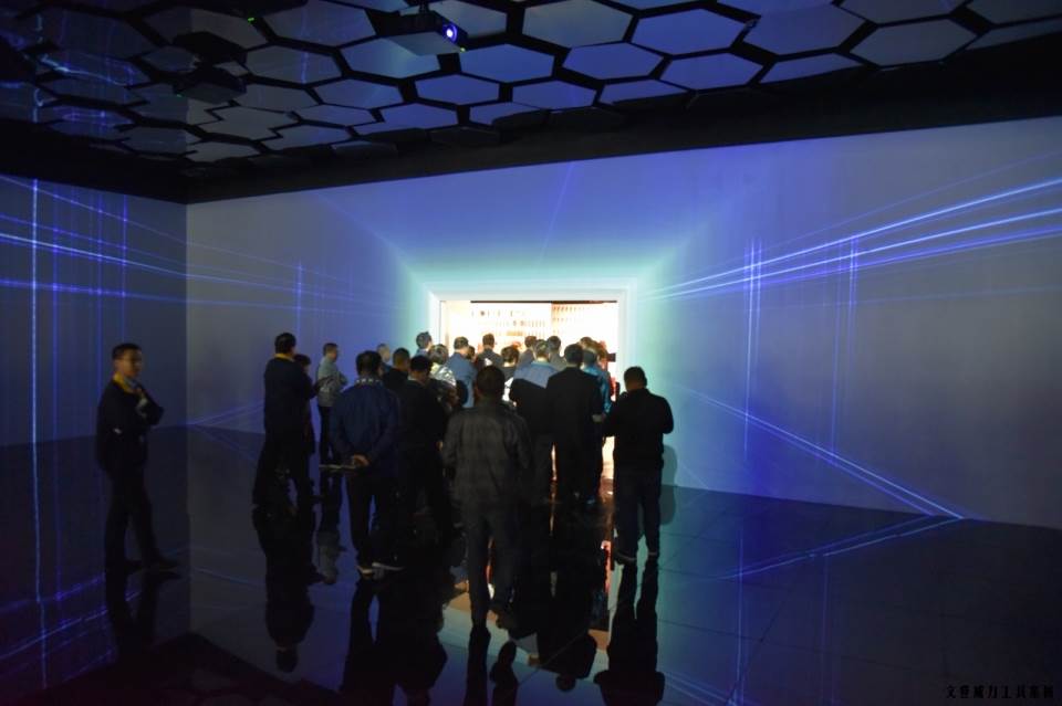 “精诚合作，共创辉煌”j9九游会平台工具第六届全国优秀经销商大会圆满落幕(图40)